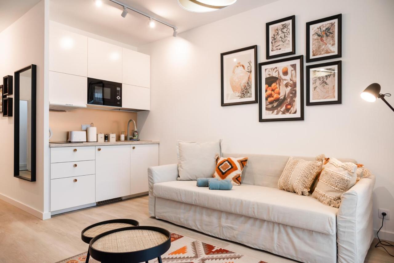 Wola Cosy White Apartment Warsaw Luaran gambar