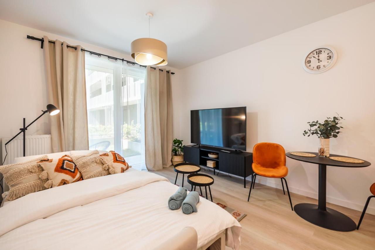 Wola Cosy White Apartment Warsaw Luaran gambar